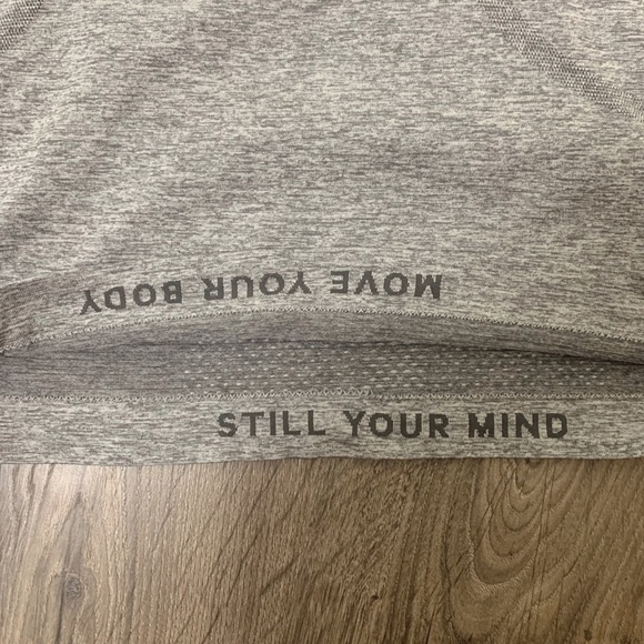 lululemon swiftly size 2 grey SOLD - Picture 4 of 4